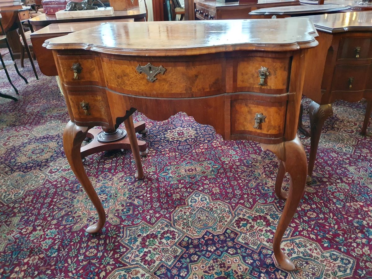 An Early 20th Century Walnut Side Table